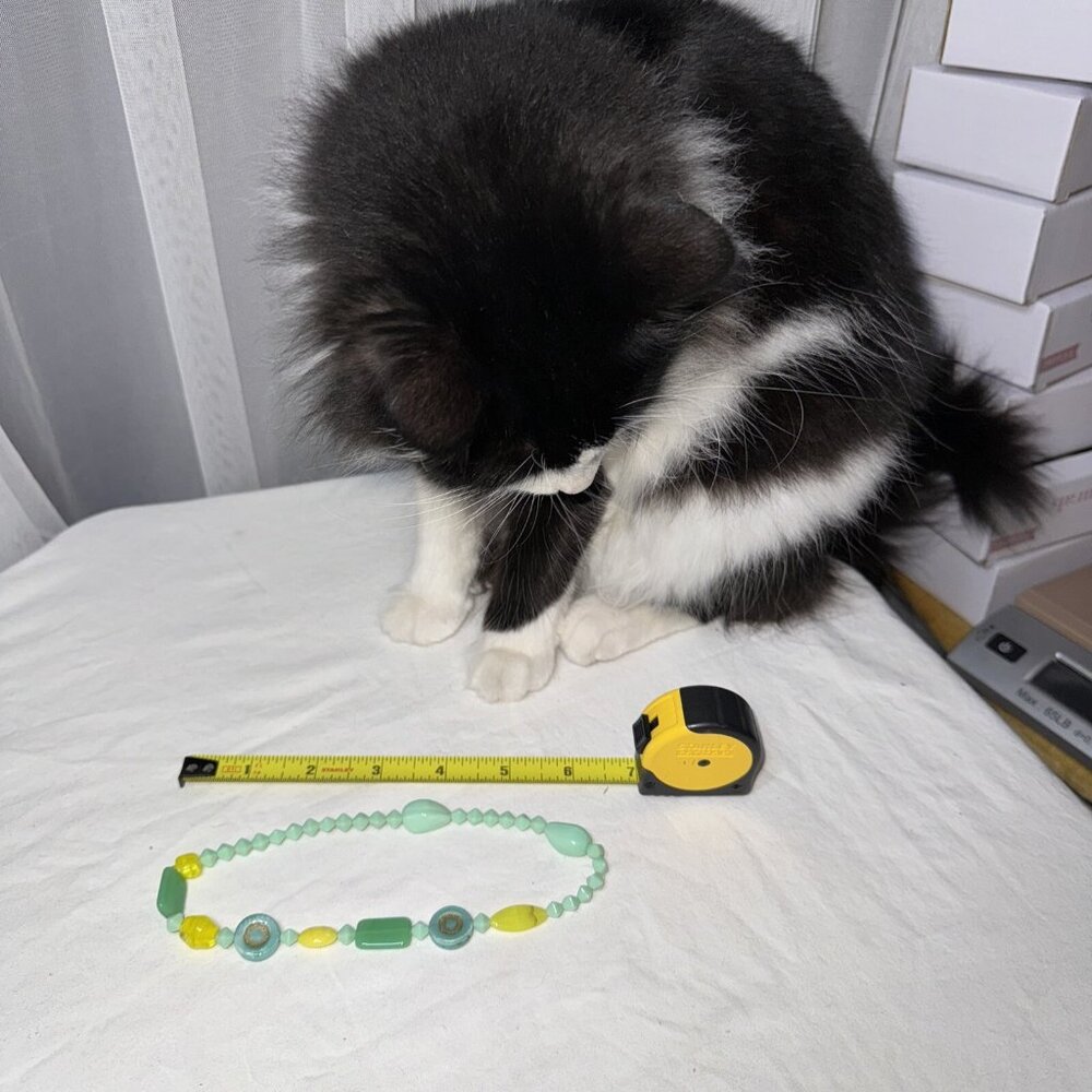 Uranium Glass Jadeite Necklace Vintage Cat Approved - Picture 4 of 14